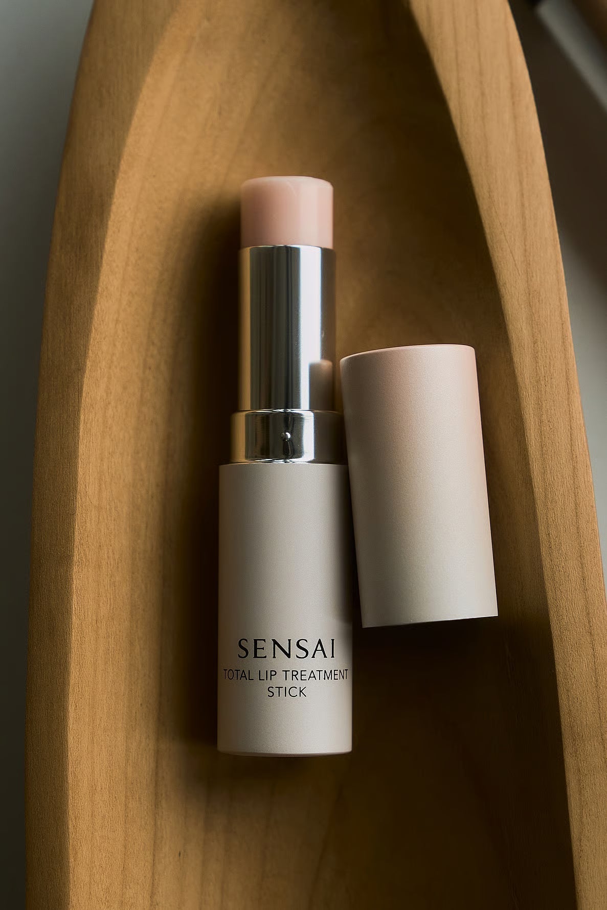 Sensai Total Lip Treatment Stick - Avoriell