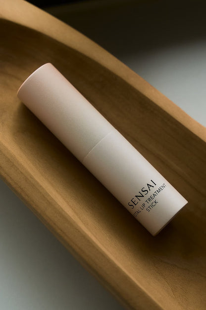 Sensai Total Lip Treatment Stick - Avoriell