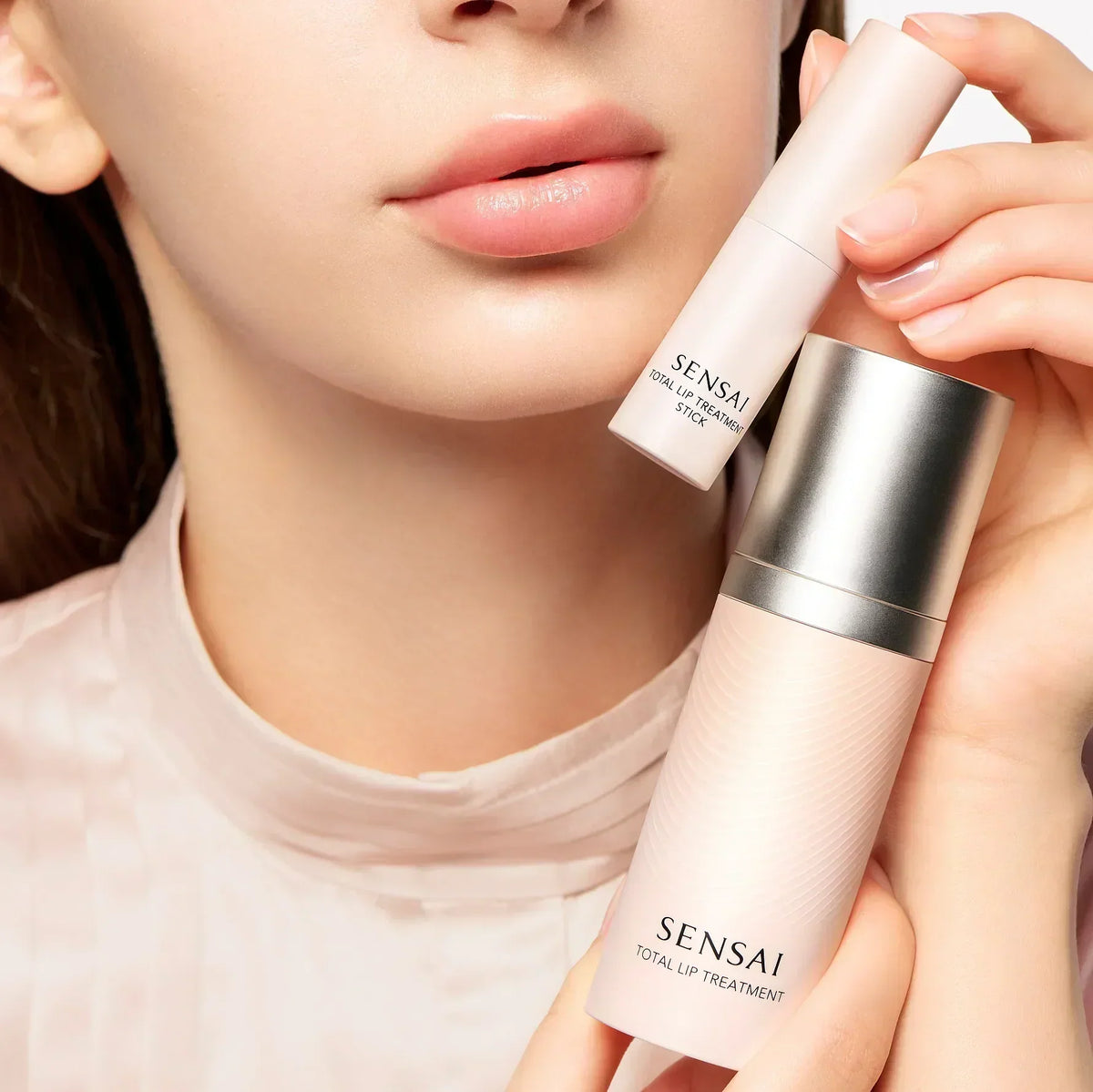 Sensai Total Lip Treatment Stick - Avoriell