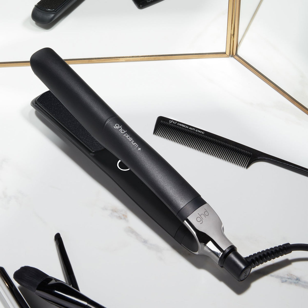 ghd Platinum + Hair Straightener
